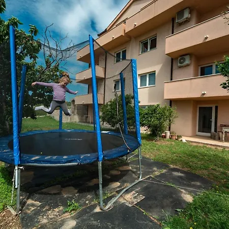 Apartamento Klara Kaštela