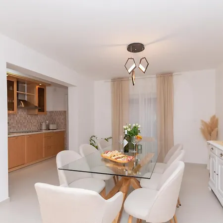 Klara Apartment